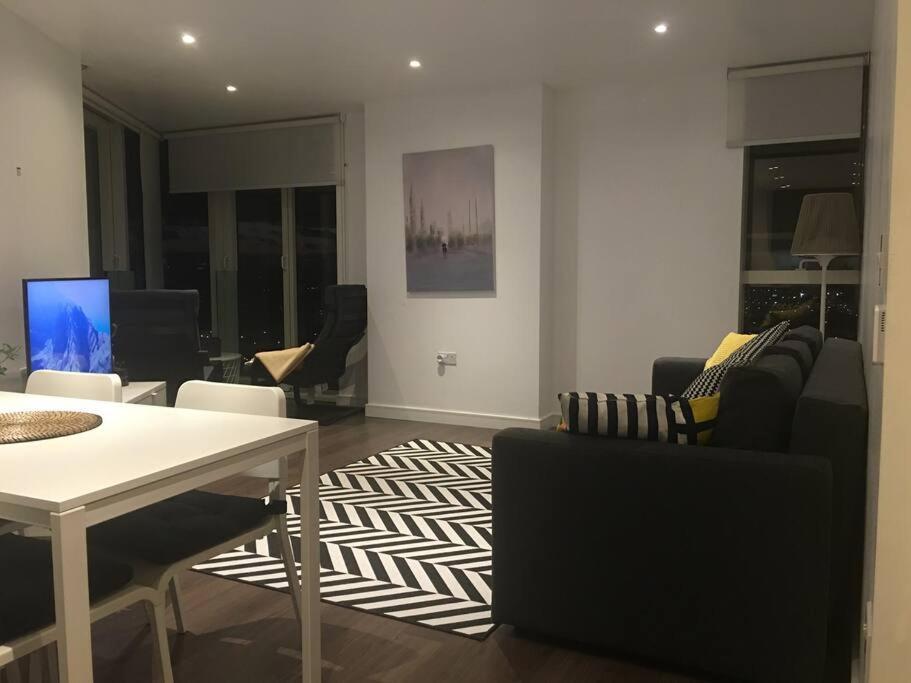 Grand Serviced Apartment***** London Borough of London Borough of Croydon Exterior foto